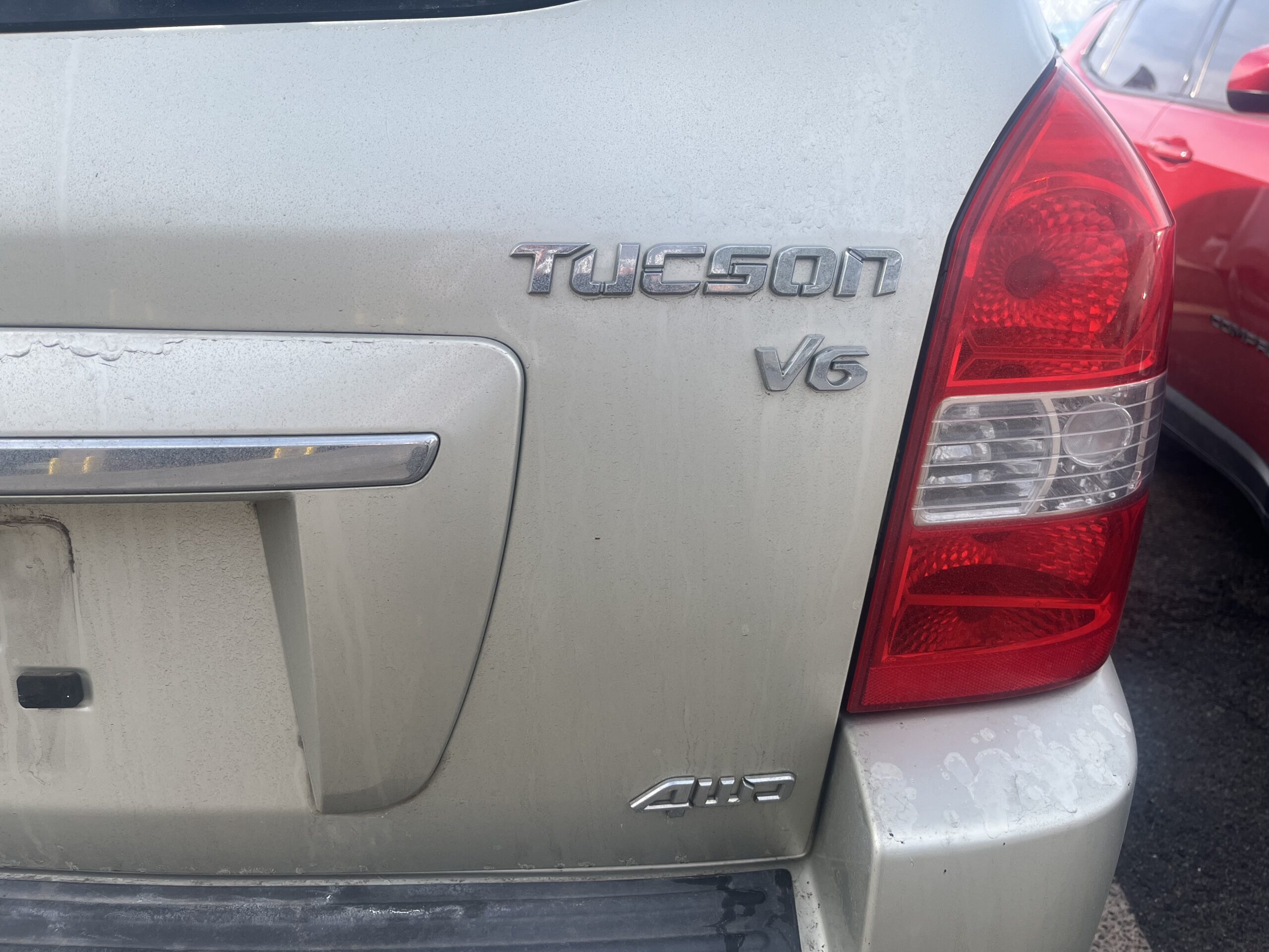 
								Hyundai Tucson 2009 full									