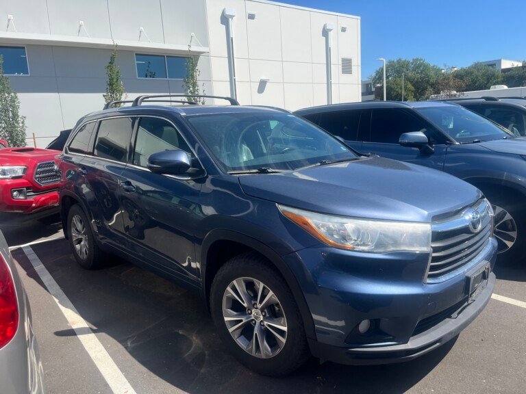 2014 Toyota Highlander XLE – photo 2