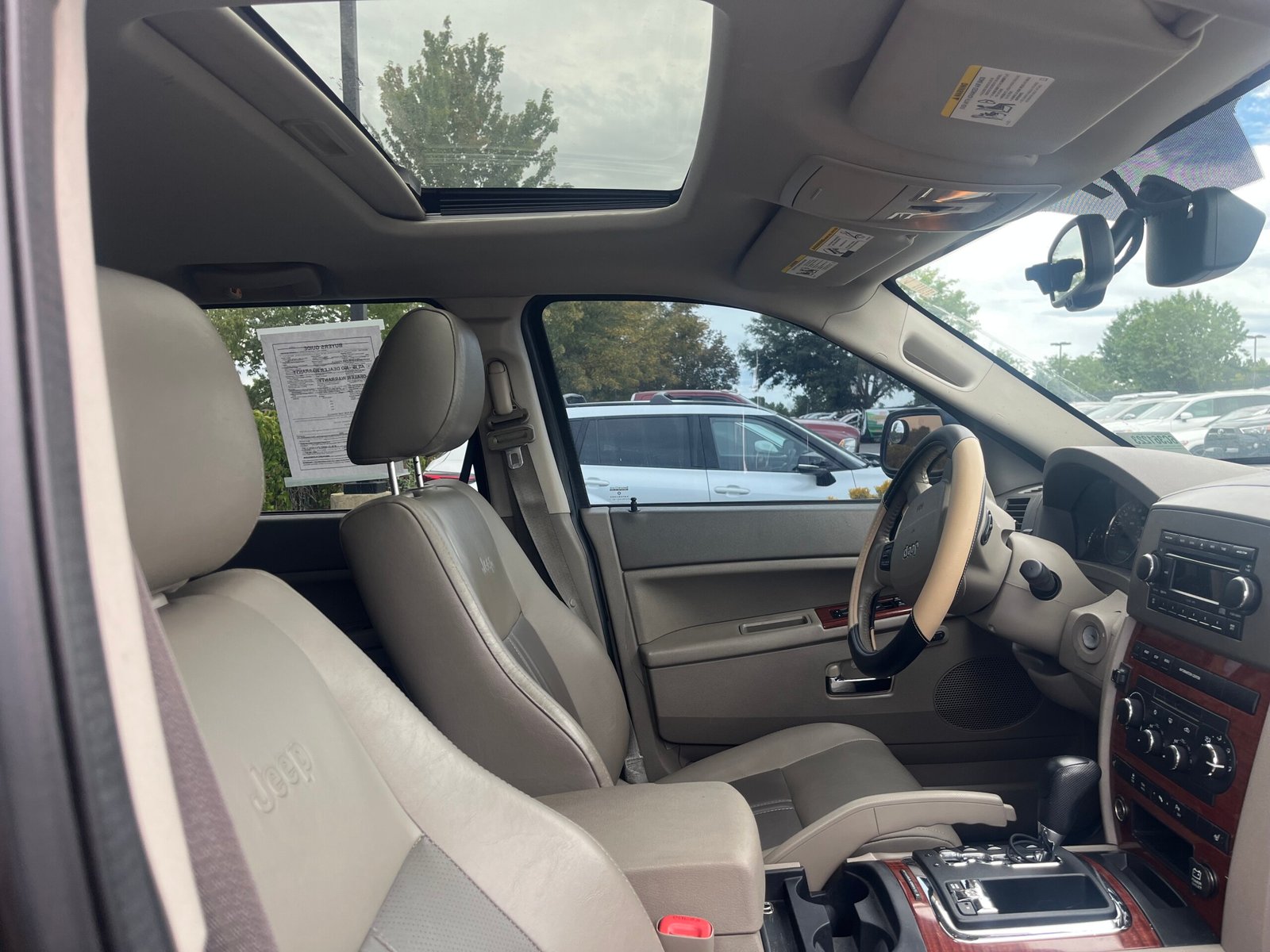 
								jeep grand-cherokee 2006 full									