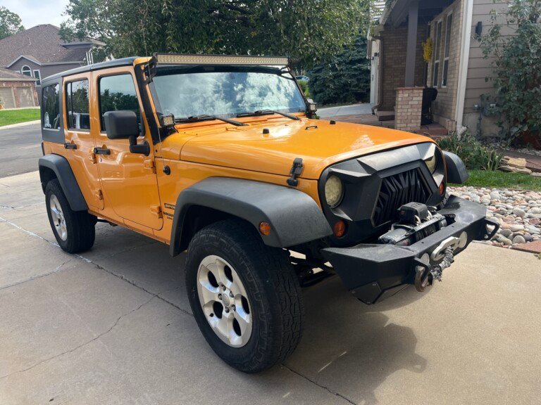 2012 Jeep Wrangler – photo 2
