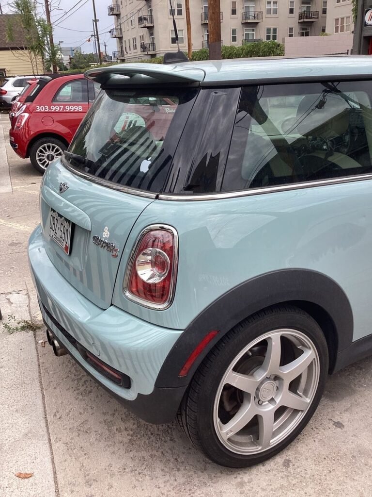 2011 MINI Hardtop – photo 2
